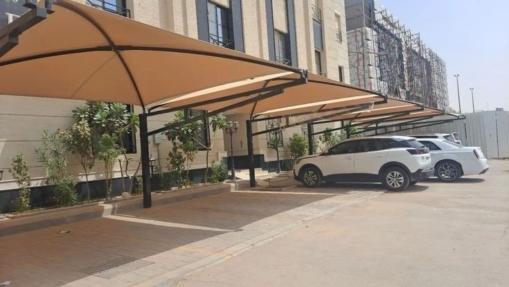 مظلات قماش وحديد في نجران
