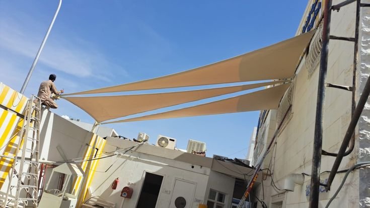 مظلات شد إنشائي حسب الطلب نجران