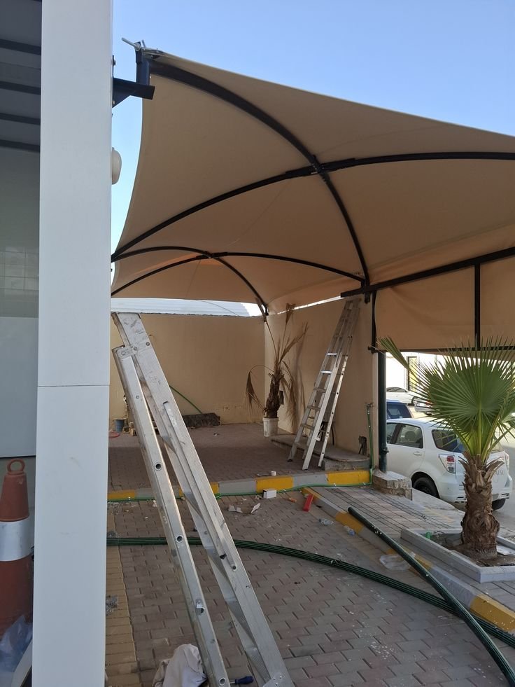 تفصيل مظلات سيارات PVC حسب المقاس